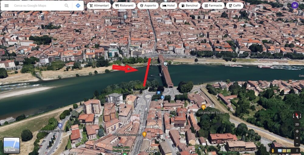 Pavia ponte coperto